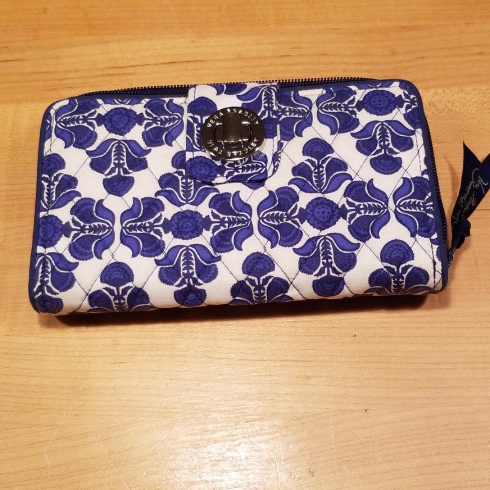 Vera Bradley wallet